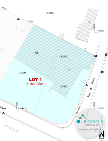 Maison et entrepôt (500m²) en partie incendiés + parking