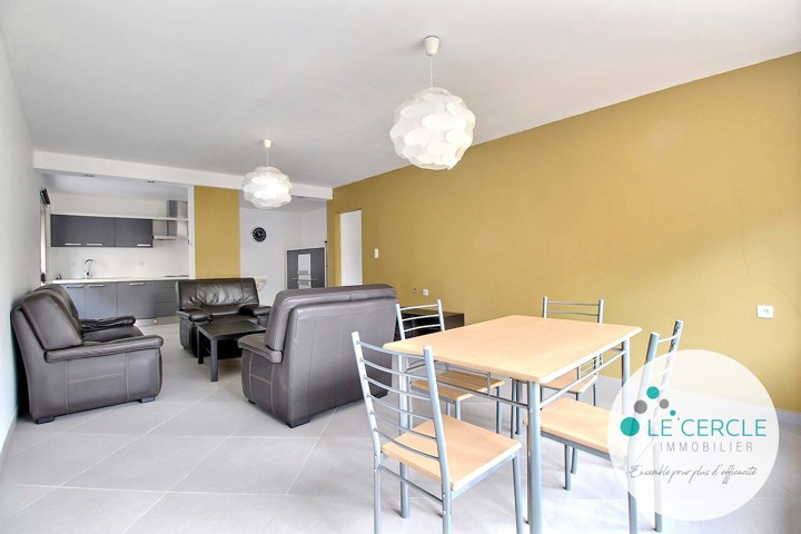 Maison 4 ch, grenier et garage