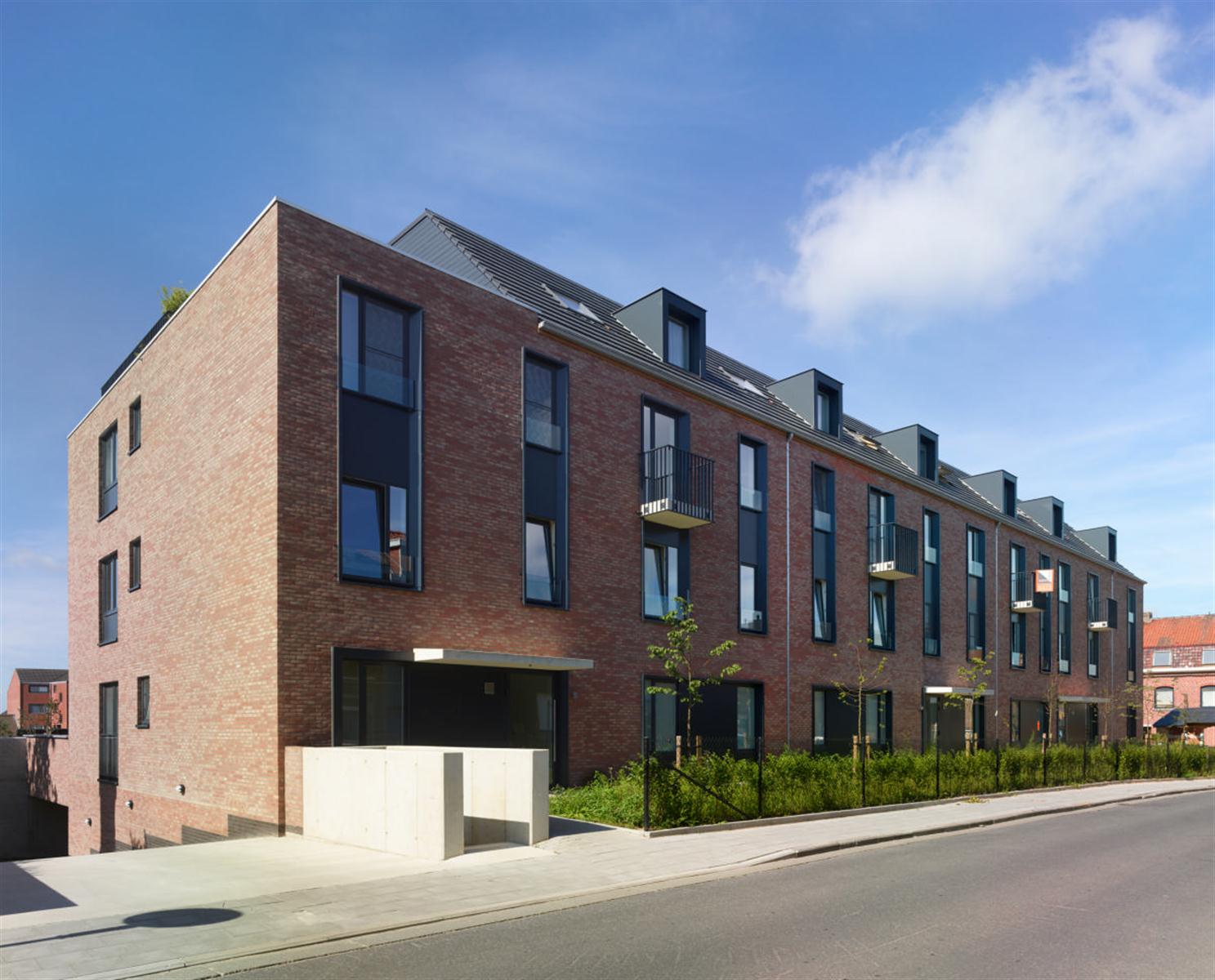 30afdd7ae706433e8247ae2cb7d245e5