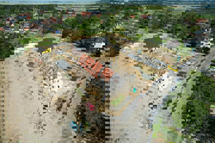 59f6c152c8f140debc39dee433e8bb11