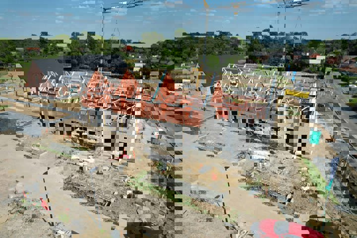 8da4ec9057e44181b88978143b10fdc9