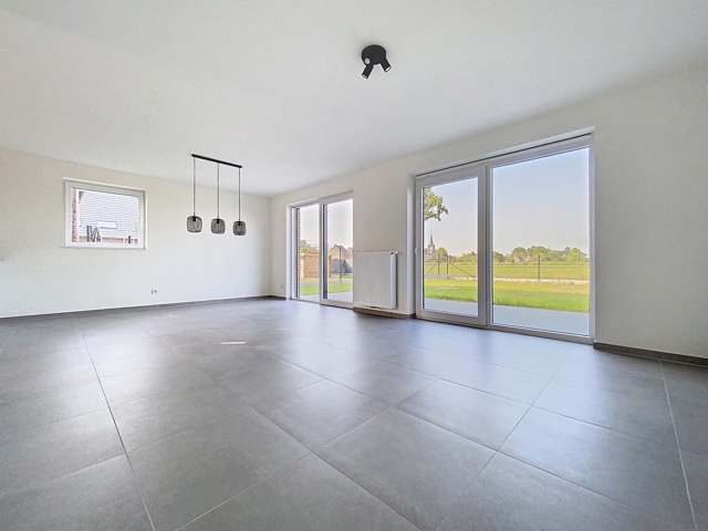 704df997e07a4970ab7bb6a07c7c92cc