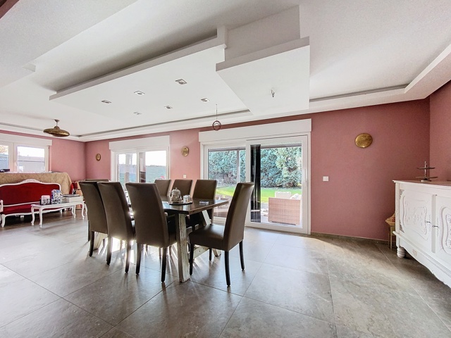 814a472bb9a24b79a6e10dd1eeb81a5a