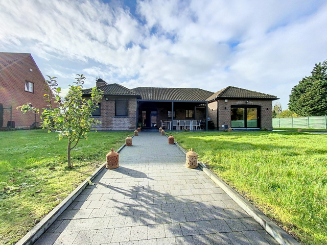 Villa à vendre à Froyennes