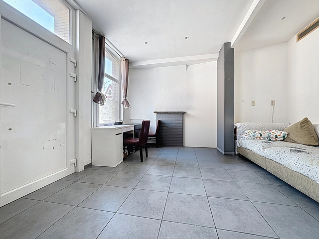 655f0e4de78744e1a00ea177d04b028a