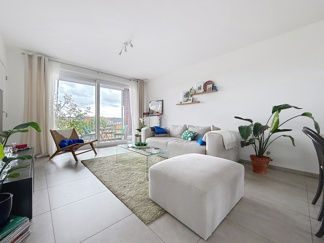 37183233f32f4d7d835c0f100098f027