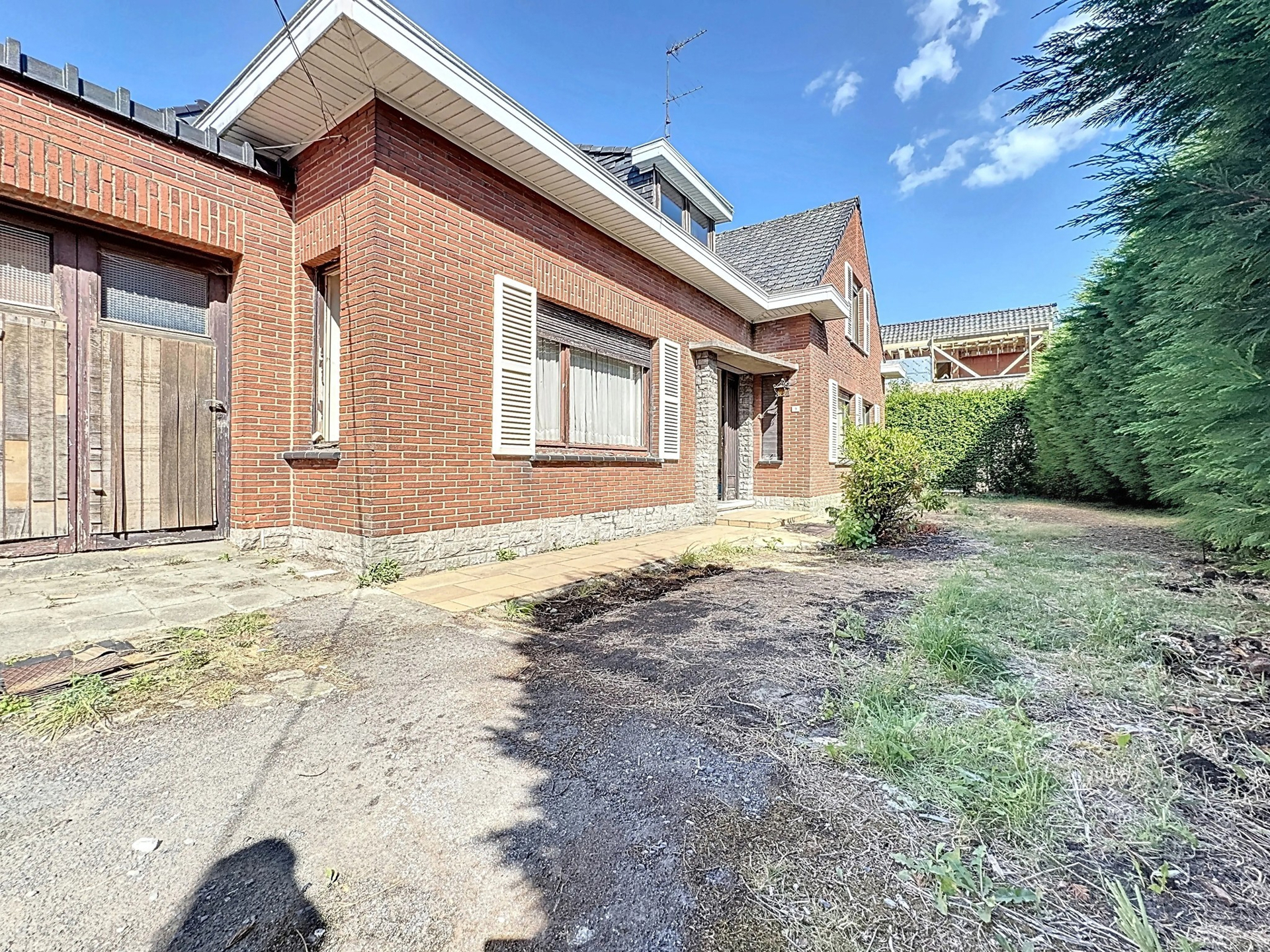 2a7b3c561b5a42f08c7ae5df680b1e6a