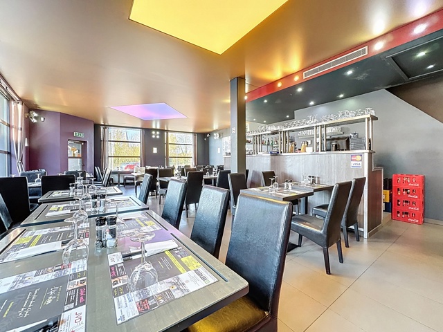 f08b85eb4afb4f3699281250680a2dbb