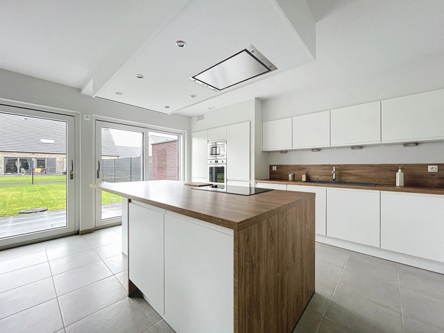 9766a36f45894fe98a8664ff0784eddf