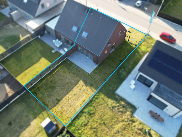 f5ec625f5f294224b9910cb742683188