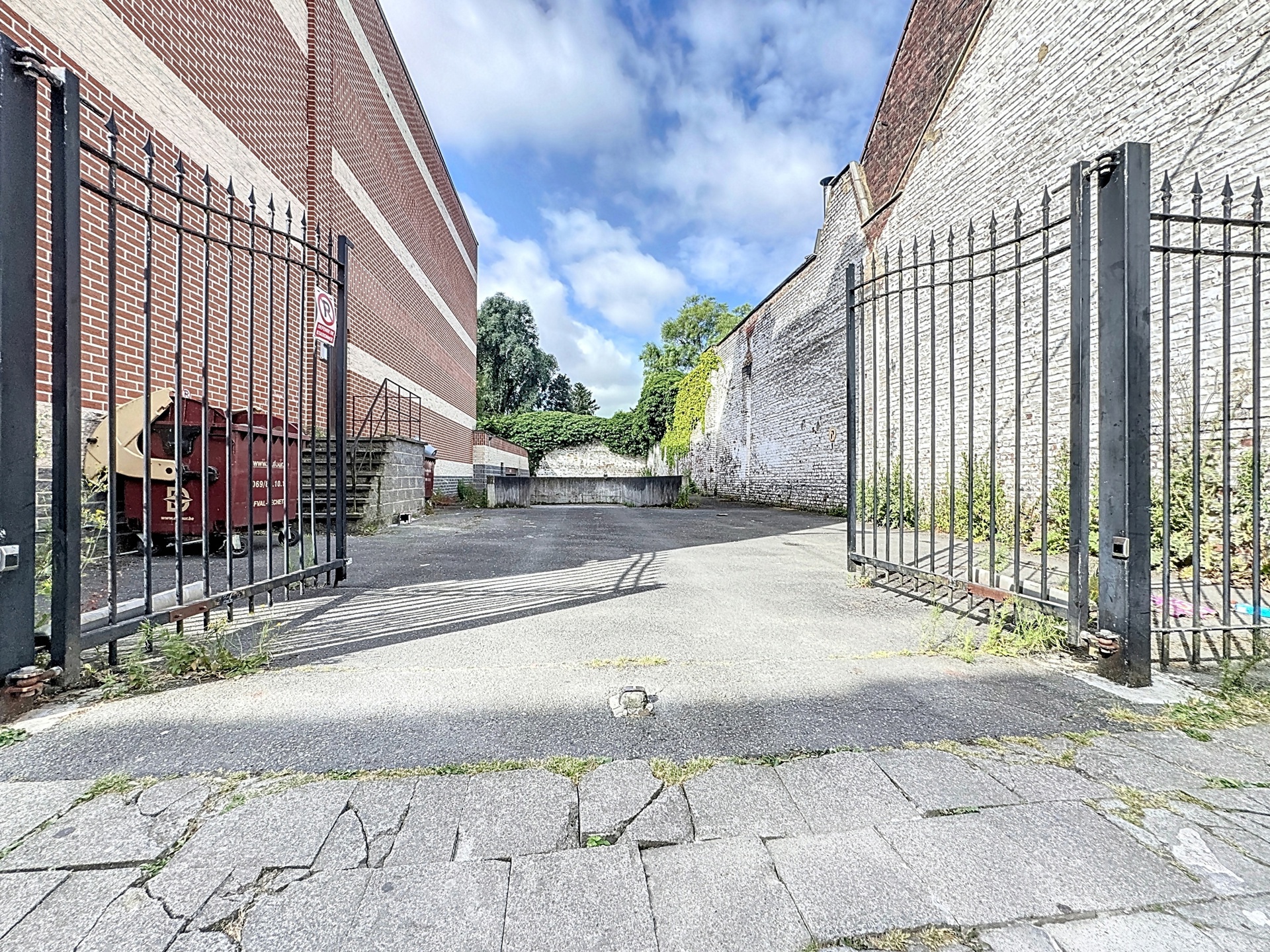 952c64fe65ef4ac1a60c19143f2d4042