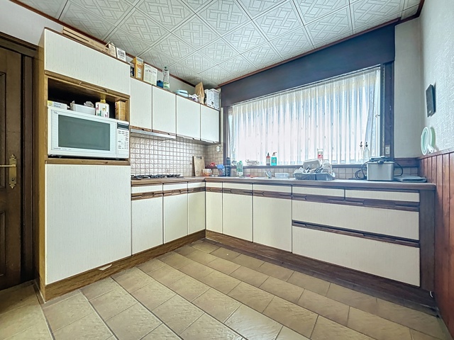 c802feaf82f6497bba7c4e53ef41b01f