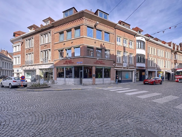 Immeuble mixte à vendre à Tournai.
