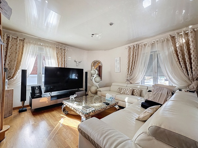 c776990aaef542d58ad409ee23af0be6