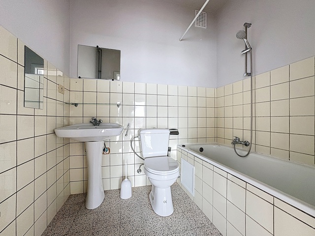 34b190b9f9e1481e9e52b11935cd7cc9