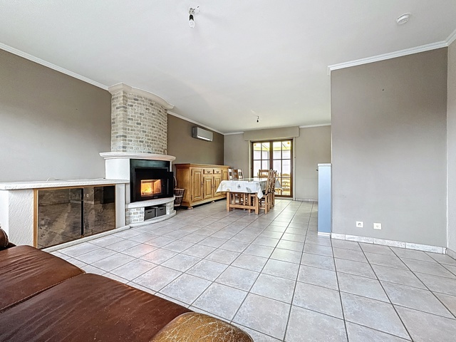 75c25ecb09634579b23833ee962c1896