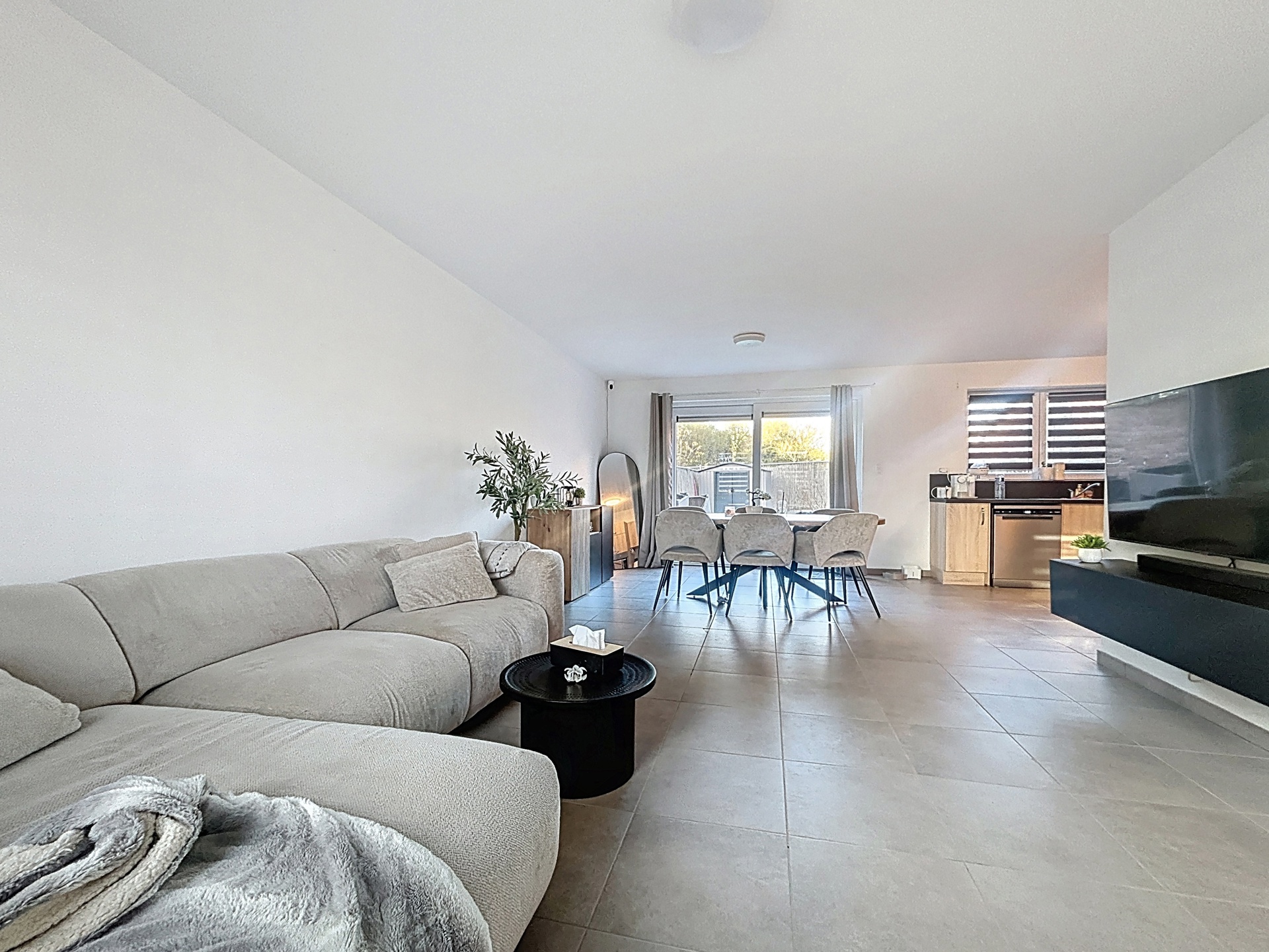 889cfdac40c5444e920a2457c9b48a04