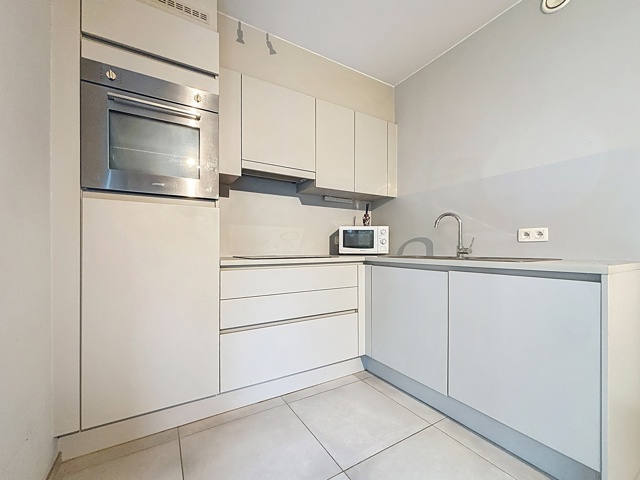 28e4bae518a540f7a537b6b7c28bfbac