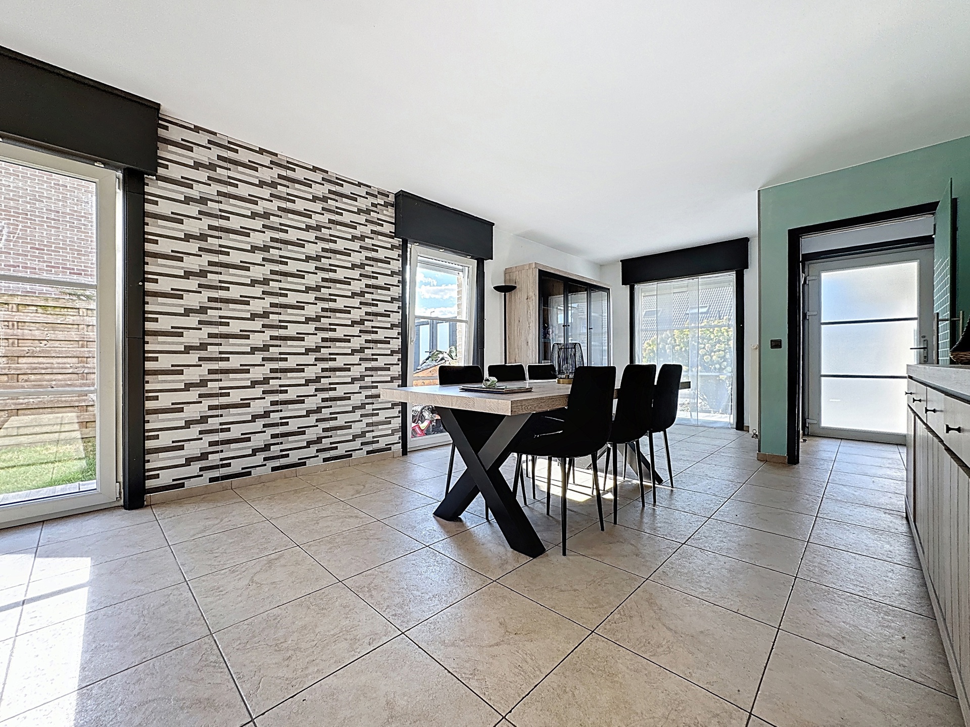 a407cbc1b10b4cc1a0bf5d5d69d93542