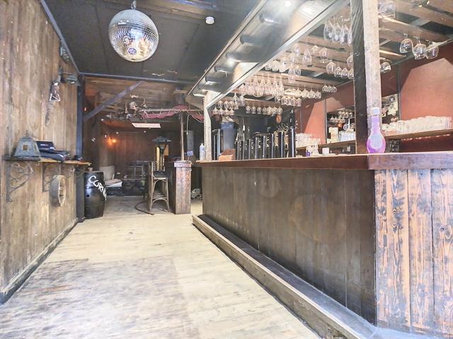 Bar tournaisien à louer 