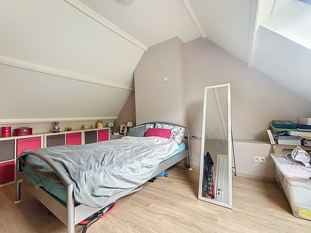 f38773f58e1849e485f0289be985e2c8