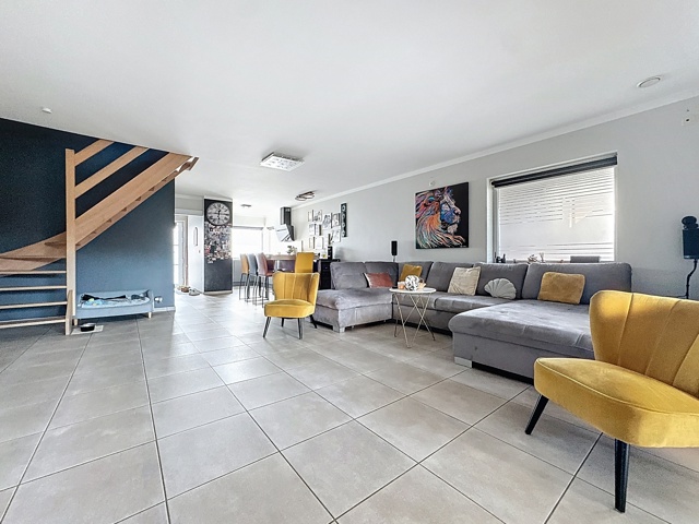 4c92f89a39b942f3bca46cb858361f92