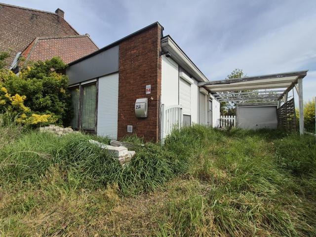 Maison plain pied 1chambre à vendre à Estaimbourg.