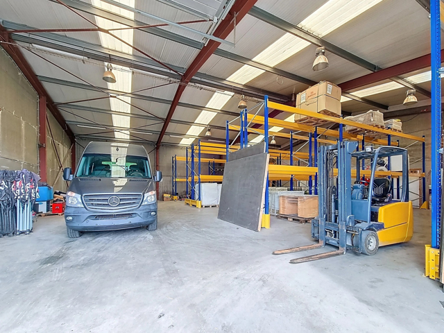 Entrepôt - à louer - 5330 Assesse