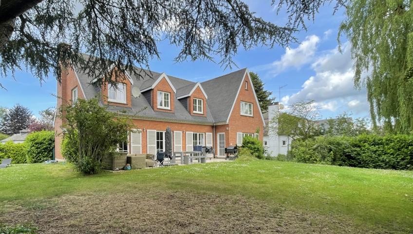 Villa - for rent - 1410 Waterloo