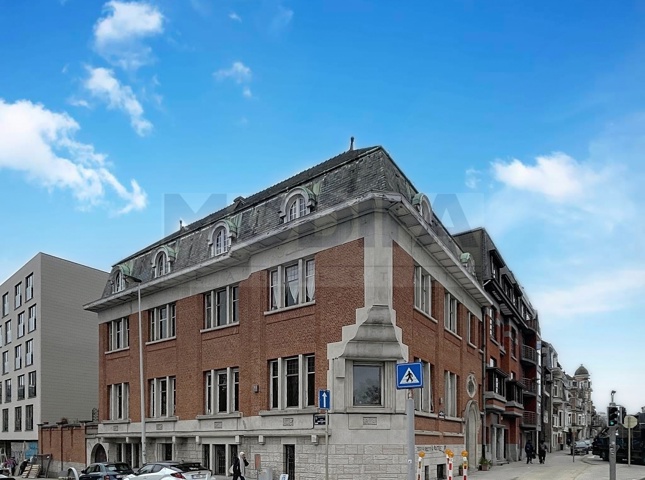 Buitengewoon huis - te koop - 1030 Schaerbeek