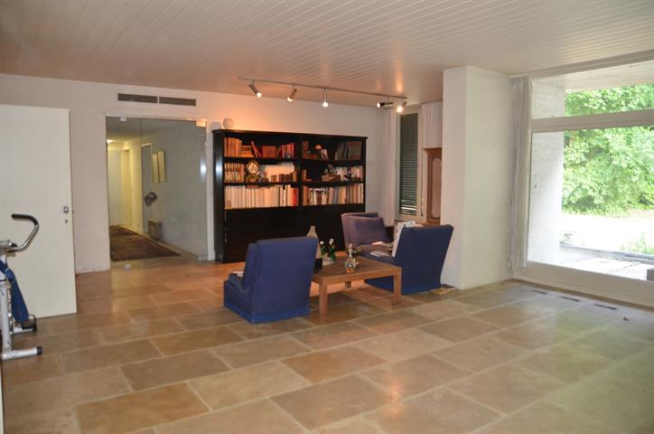 PictureReference:[12200]