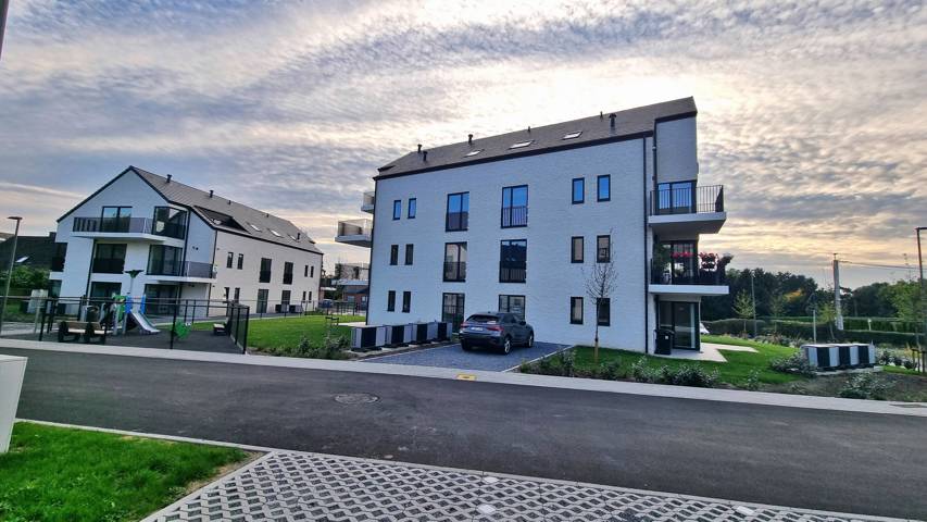 Appartement neuf, 330.000TVAC (frais imp�trants inclus)
