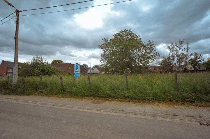 Landelijk gelegen bouwgrond (5a 34ca) in Galmaarden te koop!