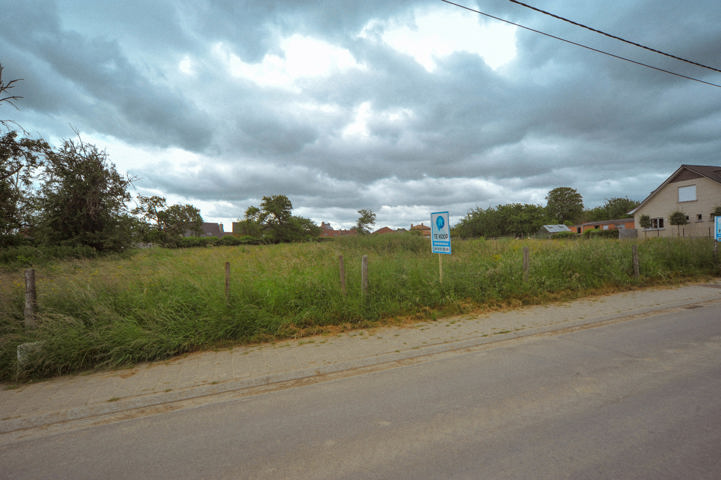 Landelijk gelegen bouwgrond (7a 50ca) in Galmaarden te koop! 