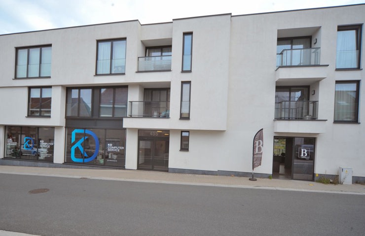 Recent service flat with parking space and cellar in Halle