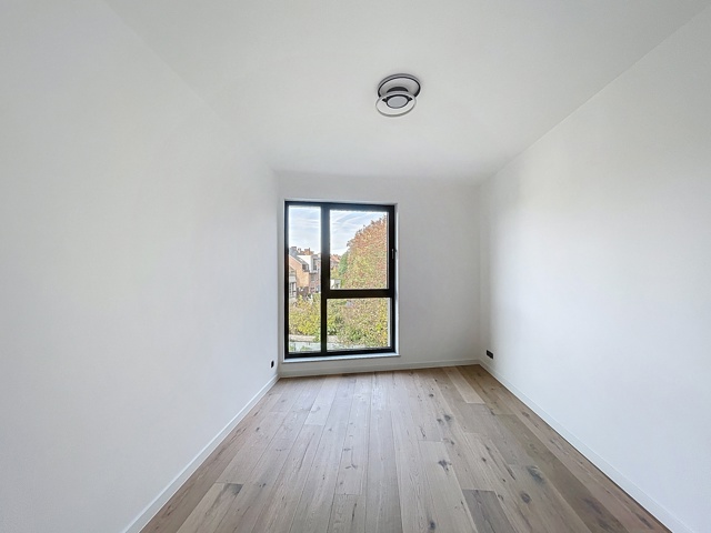 Gelijkvloerse verd. + tuin - te koop - 1180 Uccle