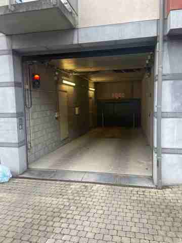 Inside parking - for sale - 1200 Woluwe-Saint-Lambert