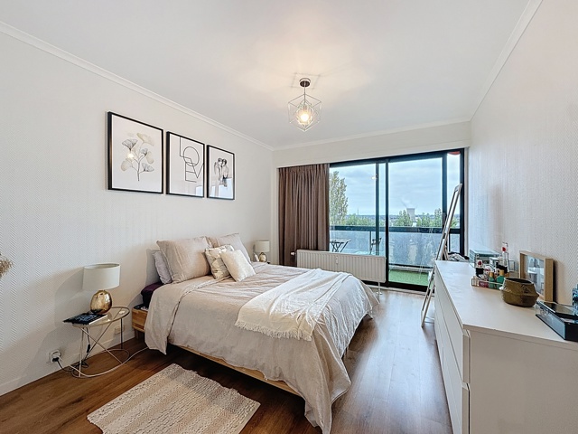 Flat - for rent - 1190 Forest