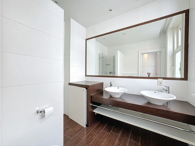 Gelijkvloerse verdieping - te huur - 1040 Etterbeek