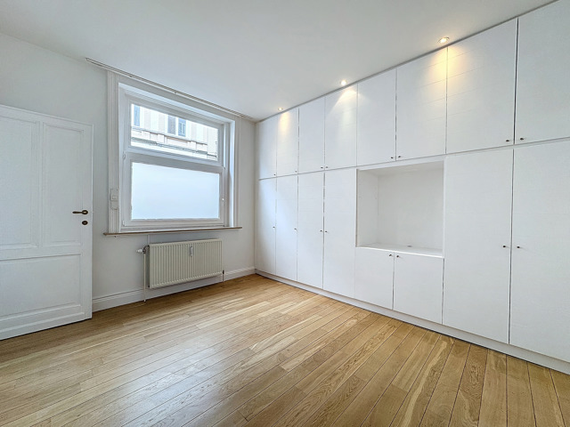 Gelijkvloerse verdieping - te huur - 1040 Etterbeek