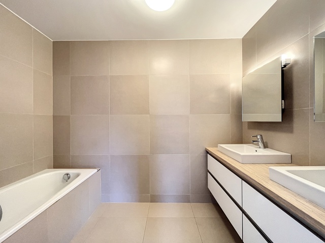 Triplex - à louer - 1200 Woluwe-Saint-Lambert