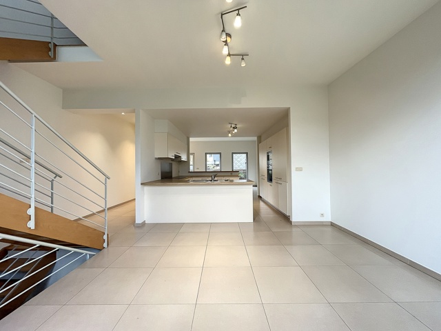 Triplex - à louer - 1200 Woluwe-Saint-Lambert