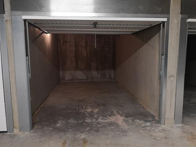 Gesloten garagebox - te huur - 8430 Middelkerke