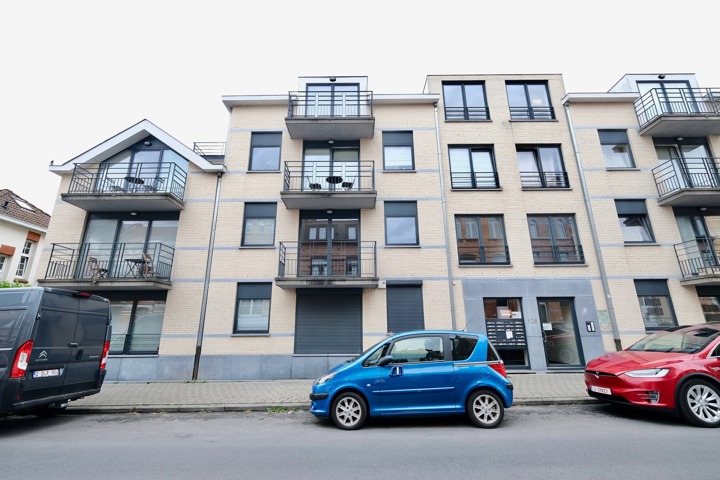 Flat - for rent - 1190 Forest