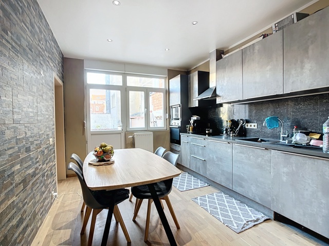 Gelijkvloerse verdieping - te koop - 1070 Anderlecht