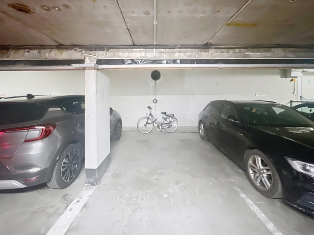 Binnenstaanplaats - te koop - 1070 Anderlecht