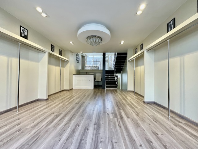 Gebouw voor gemengd gebruik - te huur - 1020 Laeken