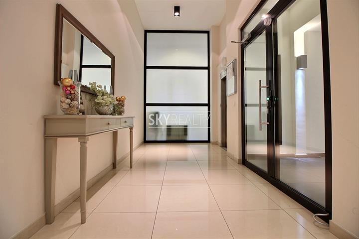 Flat in charming house - for rent - 1050 Ixelles