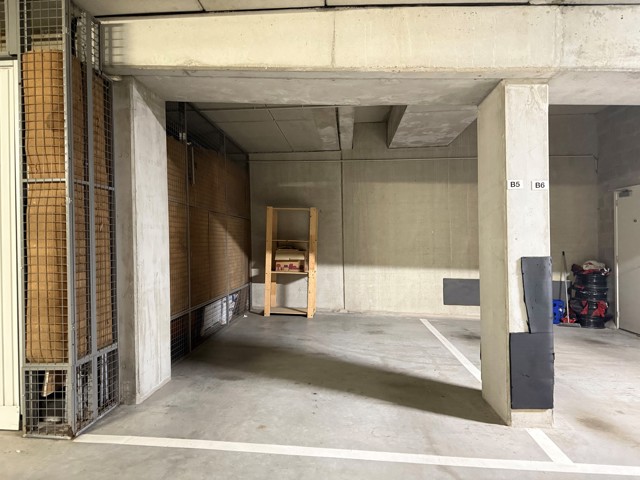 Binnenstaanplaats - te huur - 1200 Woluwe-Saint-Lambert