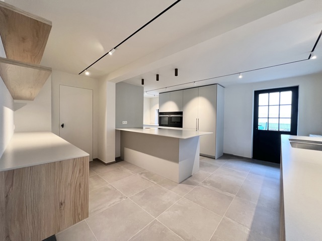 Buitengewoon huis - te huur - 1150 Woluwe-Saint-Pierre - #7218818-6